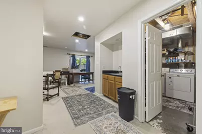 9019 Golden Leaf Court, Springfield, VA 22153 - Photo 32