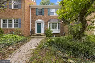 9019 Golden Leaf Ct, Springfield, VA 22153 - Photo 1