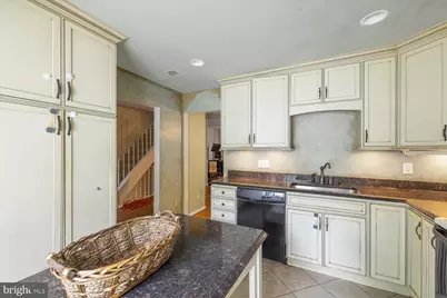 9019 Golden Leaf Court, Springfield, VA 22153 - Photo 6
