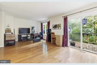 9019 Golden Leaf Court, Springfield, VA 22153 - Photo 12