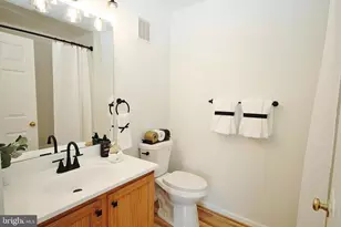 7522 Snowpea Ct, Alexandria, VA 22306 - Photo 10