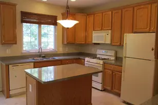 9102 Marie Ct, Lorton, VA 22079 - Photo 2