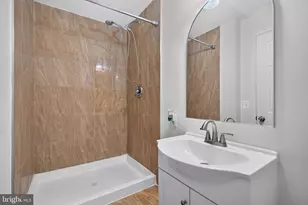 2952 Jermantown Rd, Oakton, VA 22124 - Photo 22