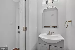 2952 Jermantown Rd, Oakton, VA 22124 - Photo 26