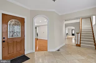7705 Magarity Rd, Falls Church, VA 22043 - Photo 8