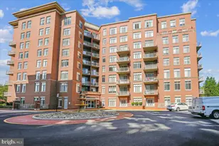 4490 Market Commons Dr, Fairfax, VA 22033 - Photo 1