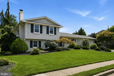 1013 Westwood Drive NE, Vienna, VA 22180 - Photo 2