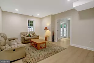 8305 Covington Woods Ct, Springfield, VA 22153 - Photo 22
