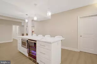 8305 Covington Woods Ct, Springfield, VA 22153 - Photo 4
