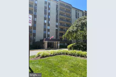 6001 Arlington Boulevard #307, Falls Church, VA 22044 - Photo 2