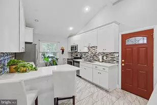 4703 Tara Dr, Fairfax, VA 22032 - Photo 12