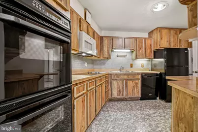 5904 Mount Eagle Drive #114, Alexandria, VA 22303 - Photo 10