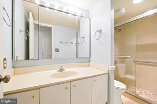 5904 Mt Eagle Dr, Alexandria, VA 22303 - Photo 26