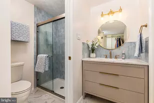 2323 Middle Creek Ln, Reston, VA 20191 - Photo 14