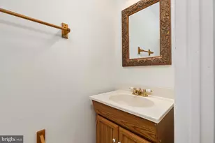 2323 Middle Creek Ln, Reston, VA 20191 - Photo 26