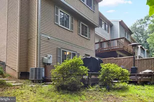 2323 Middle Creek Ln, Reston, VA 20191 - Photo 32