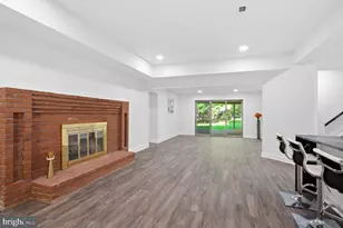 905 Falls Bridge Ln, Great Falls, VA 22066 - Photo 40