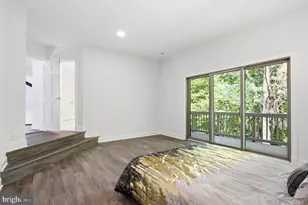 905 Falls Bridge Ln, Great Falls, VA 22066 - Photo 22