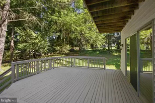 905 Falls Bridge Ln, Great Falls, VA 22066 - Photo 34
