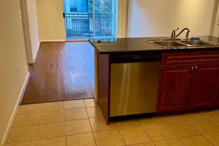 12945 Centre Park Cir, Herndon, VA 20171 - Photo 4