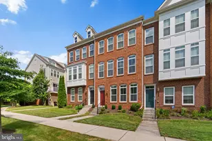9655 Pullman Pl, Fairfax, VA 22031 - Photo 2