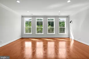 9655 Pullman Pl, Fairfax, VA 22031 - Photo 4