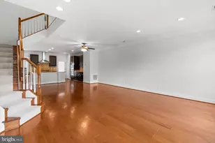 9655 Pullman Pl, Fairfax, VA 22031 - Photo 6