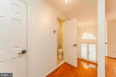 10220 Baltusrol Court, Oakton, VA 22124 - Photo 4
