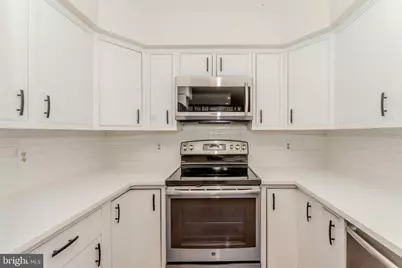 10220 Baltusrol Court, Oakton, VA 22124 - Photo 8