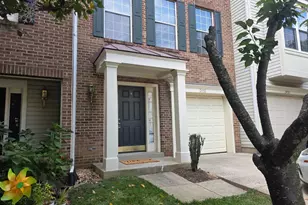 2432 Clover Field Cir, Herndon, VA 20171 - Photo 1