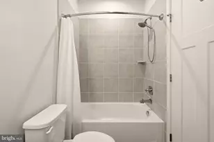 13921 Airfoil Rd, Herndon, VA 20171 - Photo 32