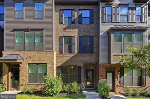 13921 Airfoil Rd, Herndon, VA 20171 - Photo 2