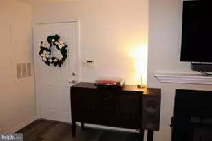 12152 Penderview Terrace, Fairfax, VA 22033 - Photo 6