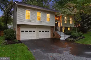 6101 Dory Landing Ct, Burke, VA 22015 - Photo 2