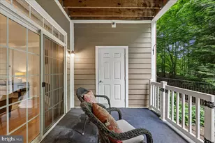 7880 Rolling Woods Ct, Springfield, VA 22152 - Photo 18