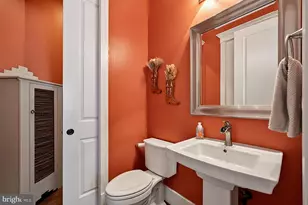 1217 Ross Dr SW, Vienna, VA 22180 - Photo 26