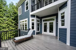 1217 Ross Dr SW, Vienna, VA 22180 - Photo 30