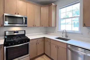 11405 Windleaf Ct, Reston, VA 20194 - Photo 6