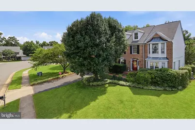808 Autumn Breeze Court, Herndon, VA 20170 - Photo 2