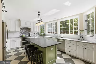 808 Autumn Breeze Court, Herndon, VA 20170 - Photo 12
