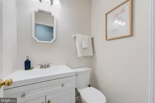 6014 Ticonderoga Ct, Burke, VA 22015 - Photo 14