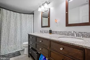 1423 Northgate Square, Reston, VA 20190 - Photo 6