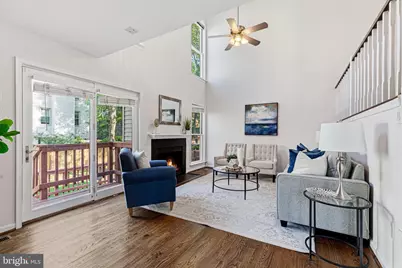 7561 Chrisland Cv Cove, Falls Church, VA 22042 - Photo 4