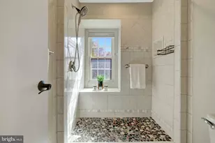 11992 Sentinel Point Ct, Reston, VA 20191 - Photo 22