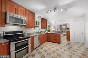 6520 White Post Rd, Centreville, VA 20121 - Photo 12
