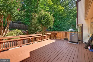 7319 Golden Horseshoe Ct, Springfield, VA 22153 - Photo 32