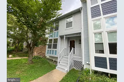 9617 Pierrpont Street, Burke, VA 22015 - Photo 2
