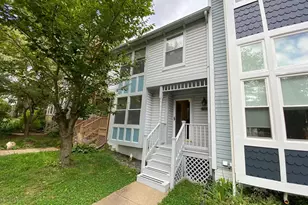 9617 Pierrpont St, Burke, VA 22015 - Photo 2