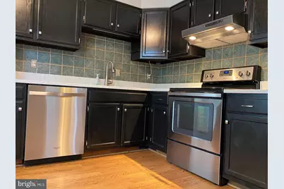 9617 Pierrpont Street, Burke, VA 22015 - Photo 4