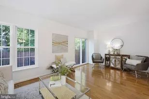 6048 Raina Dr, Centreville, VA 20120 - Photo 16